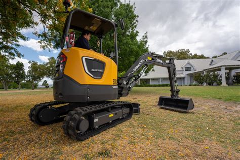 mini excavator electric conversion|Electric Compact Excavator ECR25 Electric .